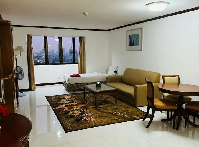 Affordable Serviced In Nana Omni Tower - Prime Sukhumvit Location * 방콕