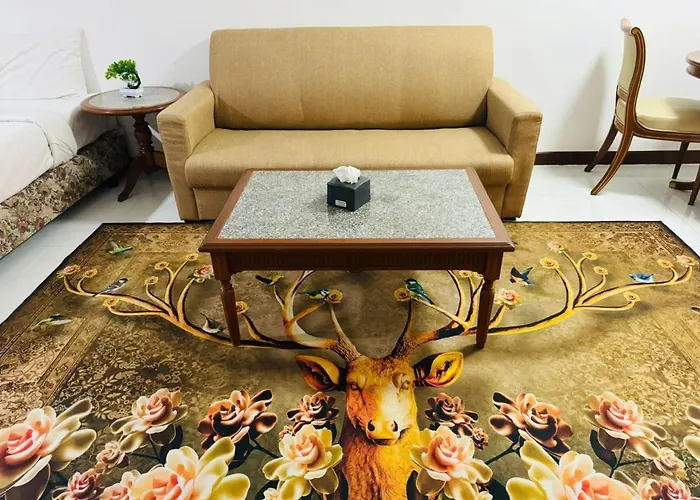 Affordable Serviced In Nana Omni Tower - Prime Sukhumvit Location
