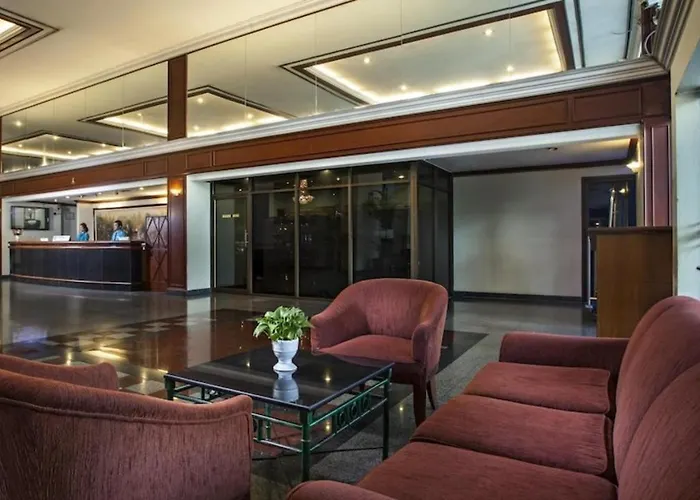 아파트 Affordable Serviced In Nana Omni Tower - Prime Sukhumvit Location 방콕