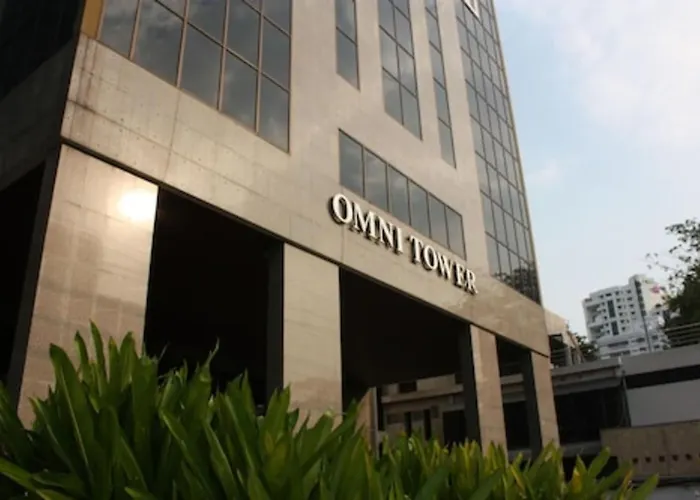Affordable Serviced In Nana Omni Tower - Prime Sukhumvit Location 방콕