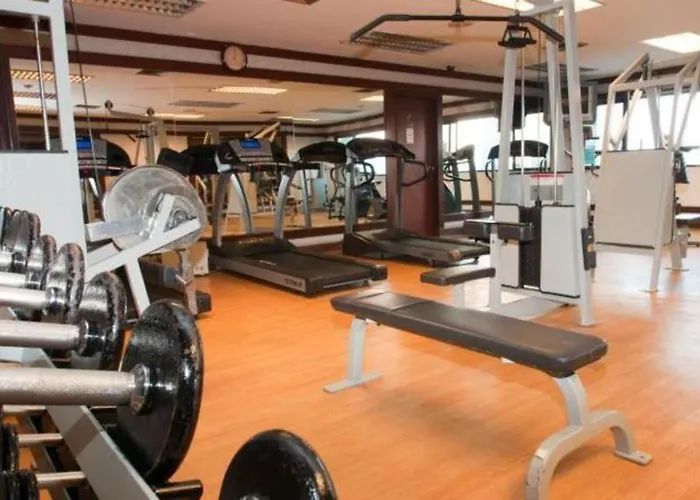 아파트 Affordable Serviced In Nana Omni Tower - Prime Sukhumvit Location *