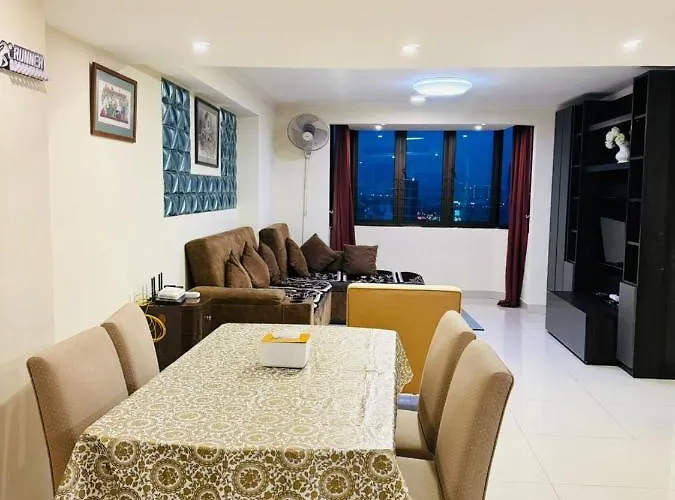 Affordable Serviced In Nana Omni Tower - Prime Sukhumvit Location 아파트 방콕
