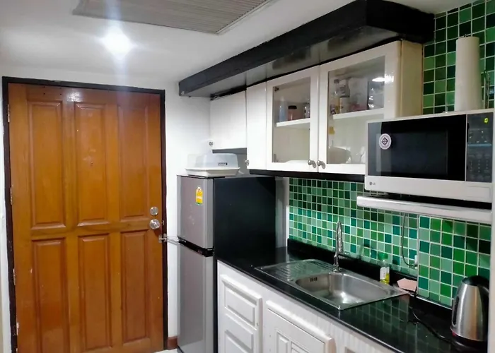 아파트 Affordable Serviced In Nana Omni Tower - Prime Sukhumvit Location 방콕