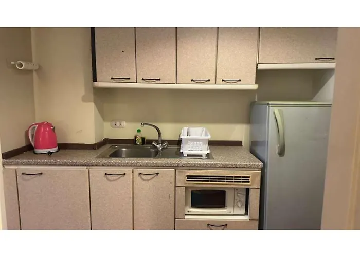 Affordable Serviced In Nana Omni Tower - Prime Sukhumvit Location *