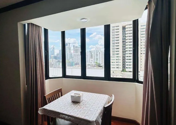 아파트 Affordable Serviced In Nana Omni Tower - Prime Sukhumvit Location