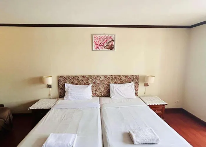 Affordable Serviced In Nana Omni Tower - Prime Sukhumvit Location